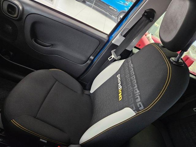 Fiat Panda 1.0 Pandina Cross-digitales Cockpit Apple 