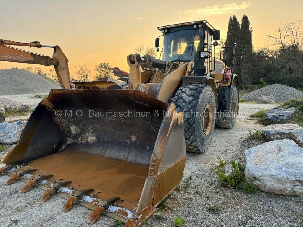 Fahrzeugabbildung CAT 972K