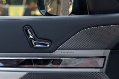 BMW 740 – 19 / 30