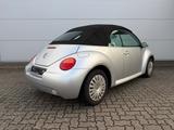 Volkswagen New Beetle Cabrio 1.6 Highline Paket Leder AHK - Volkswagen New Beetle mit Benzin-Antrieb: Leder