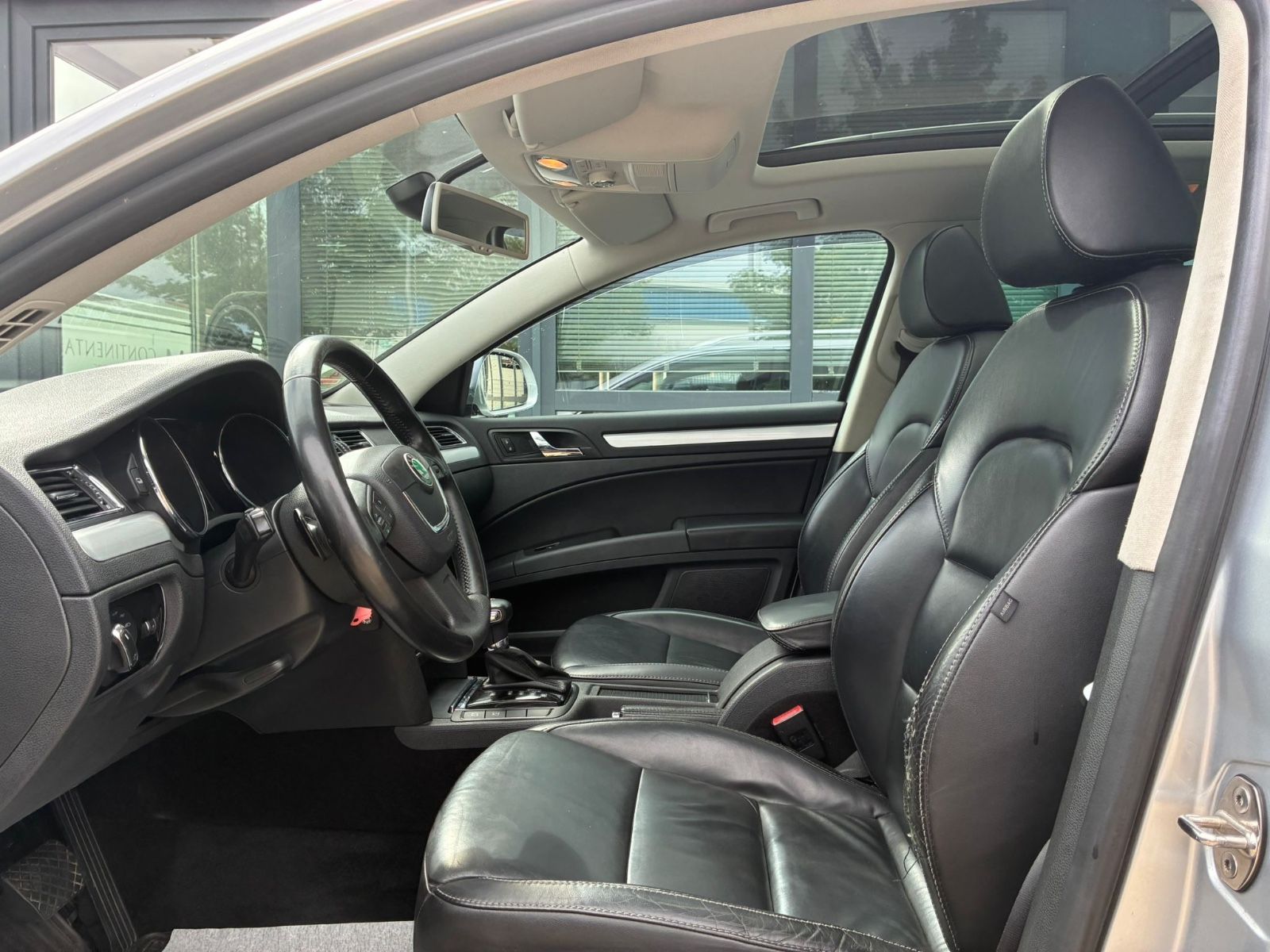 SKODA Superb Superb 2.0 TDI Elegance 4x4*DSG*Pano*Xenon*, Ansicht 14