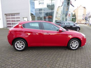 Alfa Romeo Giulietta 1.6 JTDm 16V TCT Super Automatik Tempo