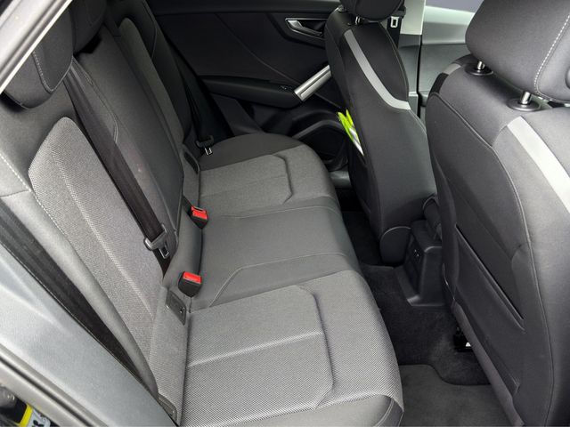 Q2 S line 35 TFSI S tronic Matrix-LED, Navigatio