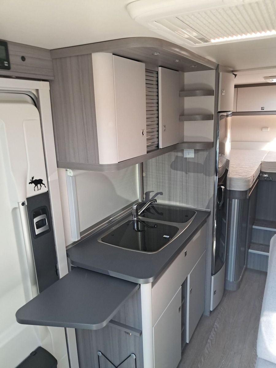 Fahrzeugabbildung Hobby OnTour Van V65 SAT,Solar,Markise,RK,Fahr.