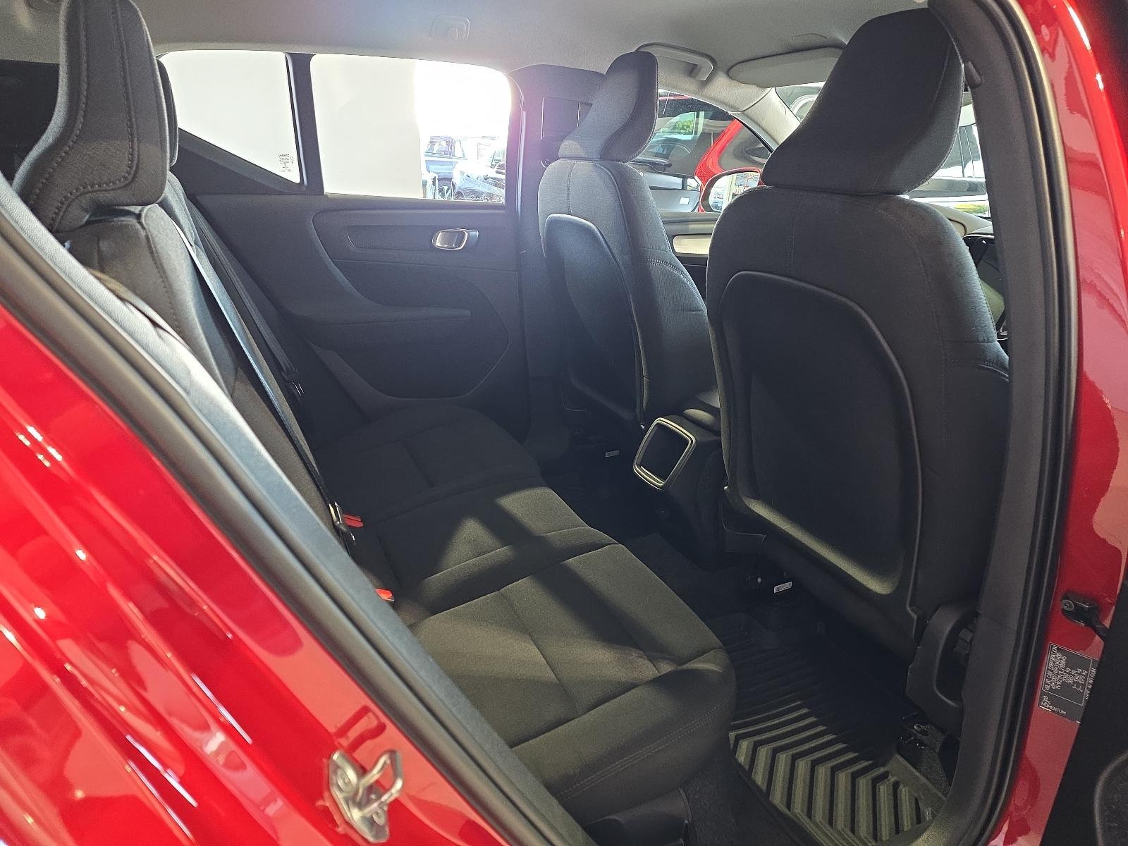 Volvo XC40 T3 Momentum Kamera Keyless Navi