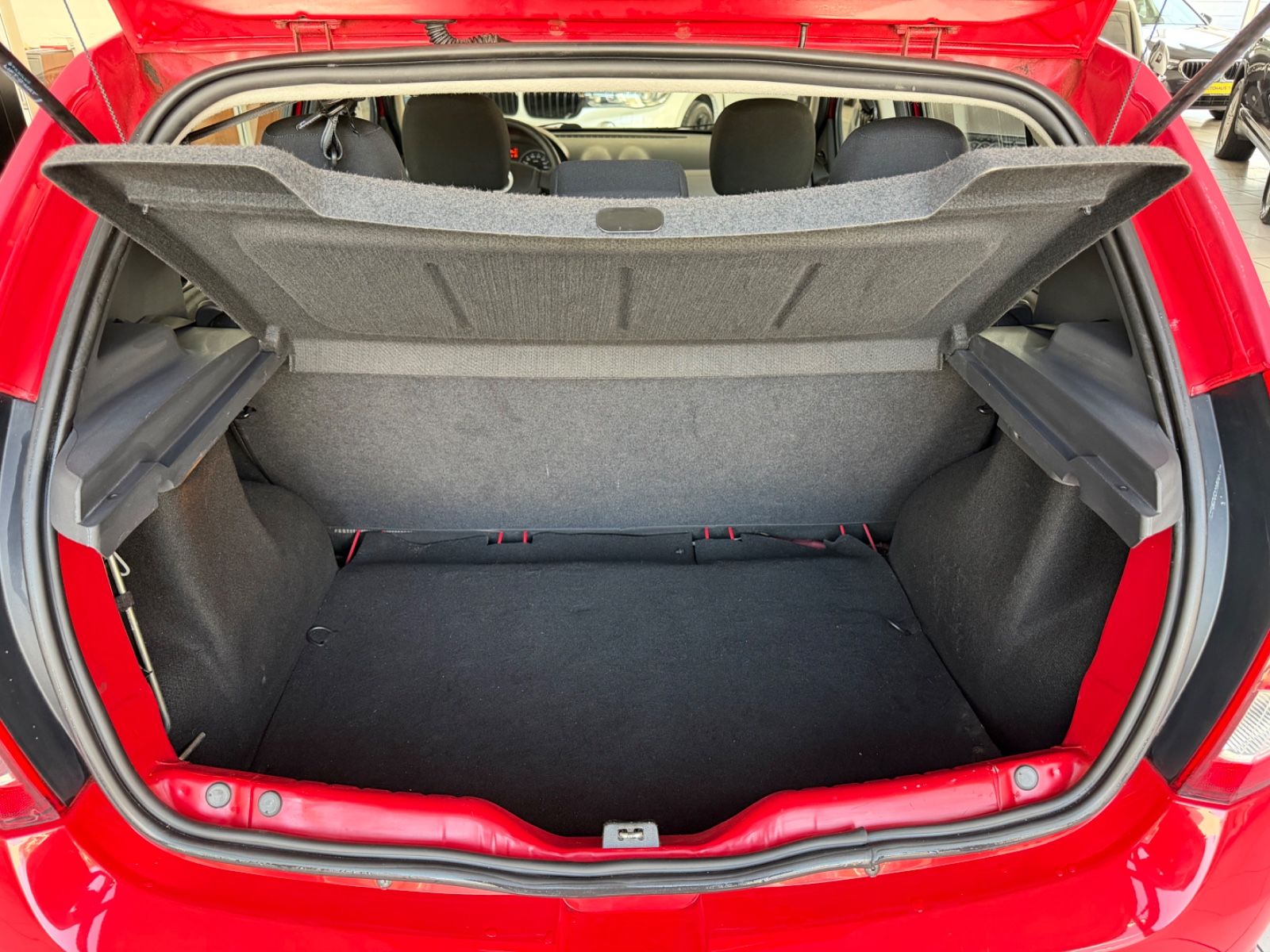 Fahrzeugabbildung Dacia Sandero Ambiance