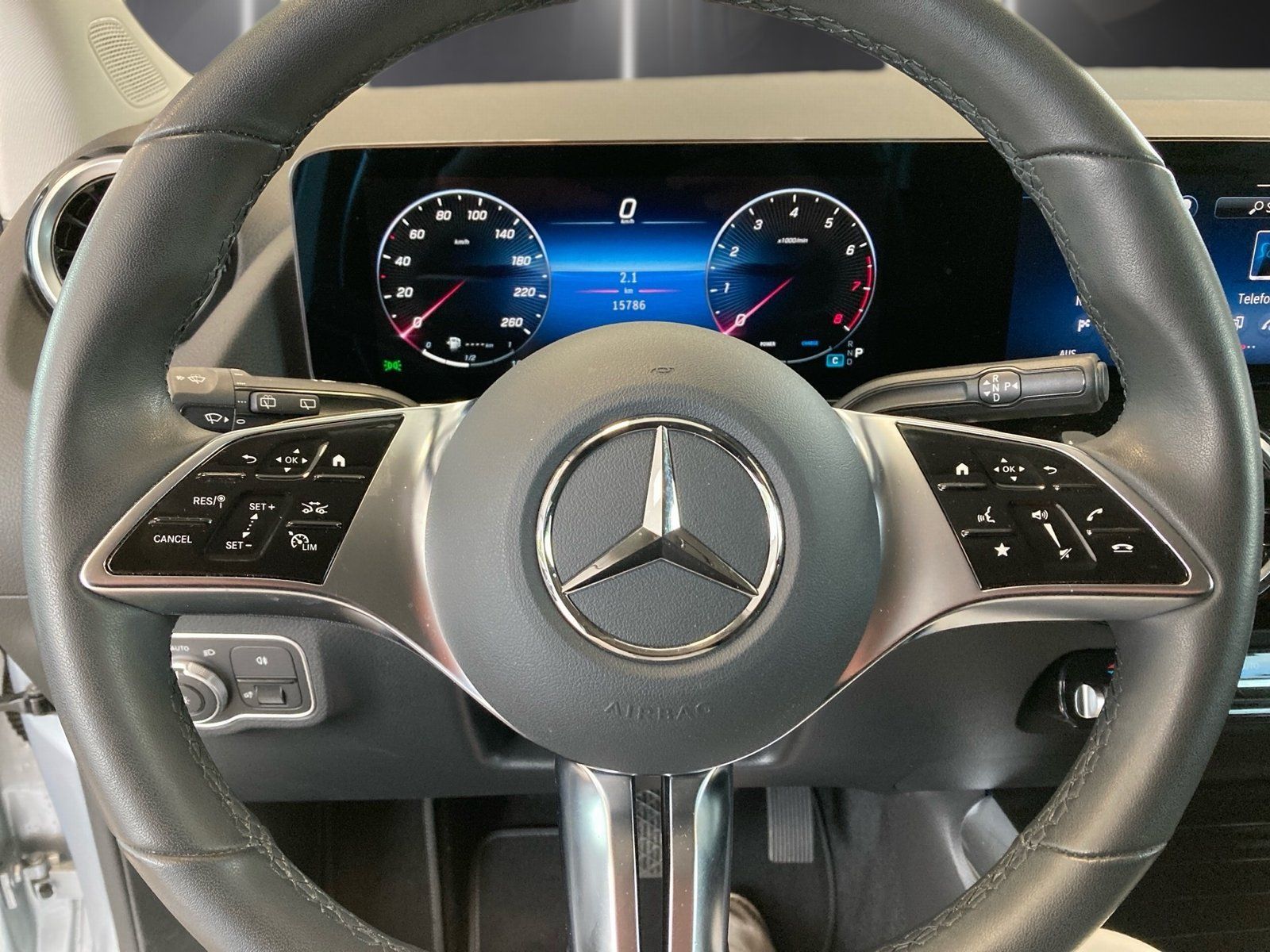 Fahrzeugabbildung Mercedes-Benz B 200 Progressive Line*Night*18"*LED*Kamera*Navi