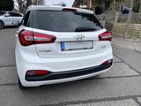 Hyundai i20 1.0 T-GDI 88kW Style - Top Zustand! - Hyundai i20: T Gdi