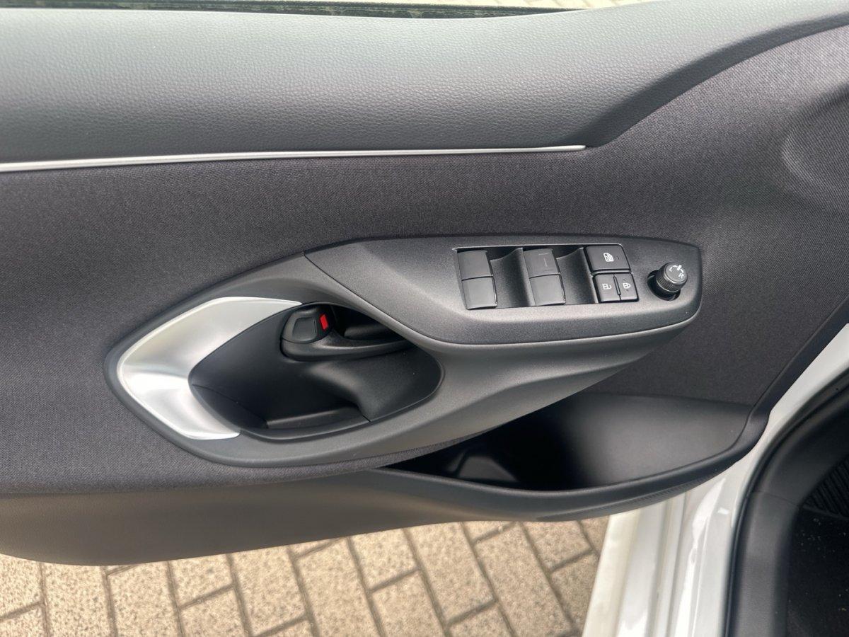 Mazda 2 Hybrid Centre-Line Spurhalteassi RFK  Notbrems