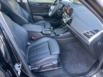 BMW X3 xDrive30e Head-Up HiFi DAB WLAN Pano.Dach