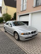 BMW 520i - - BMW 520 aus 2001: 520i
