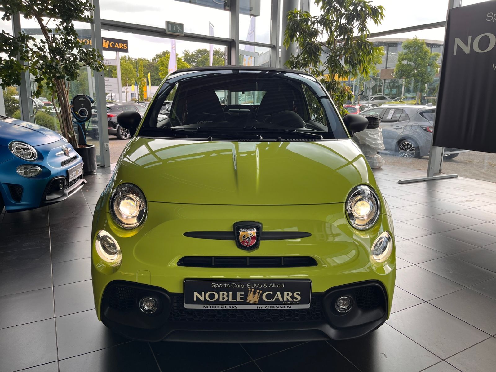 Fahrzeugabbildung Abarth 595 Competizione NAVI Xenon ALU