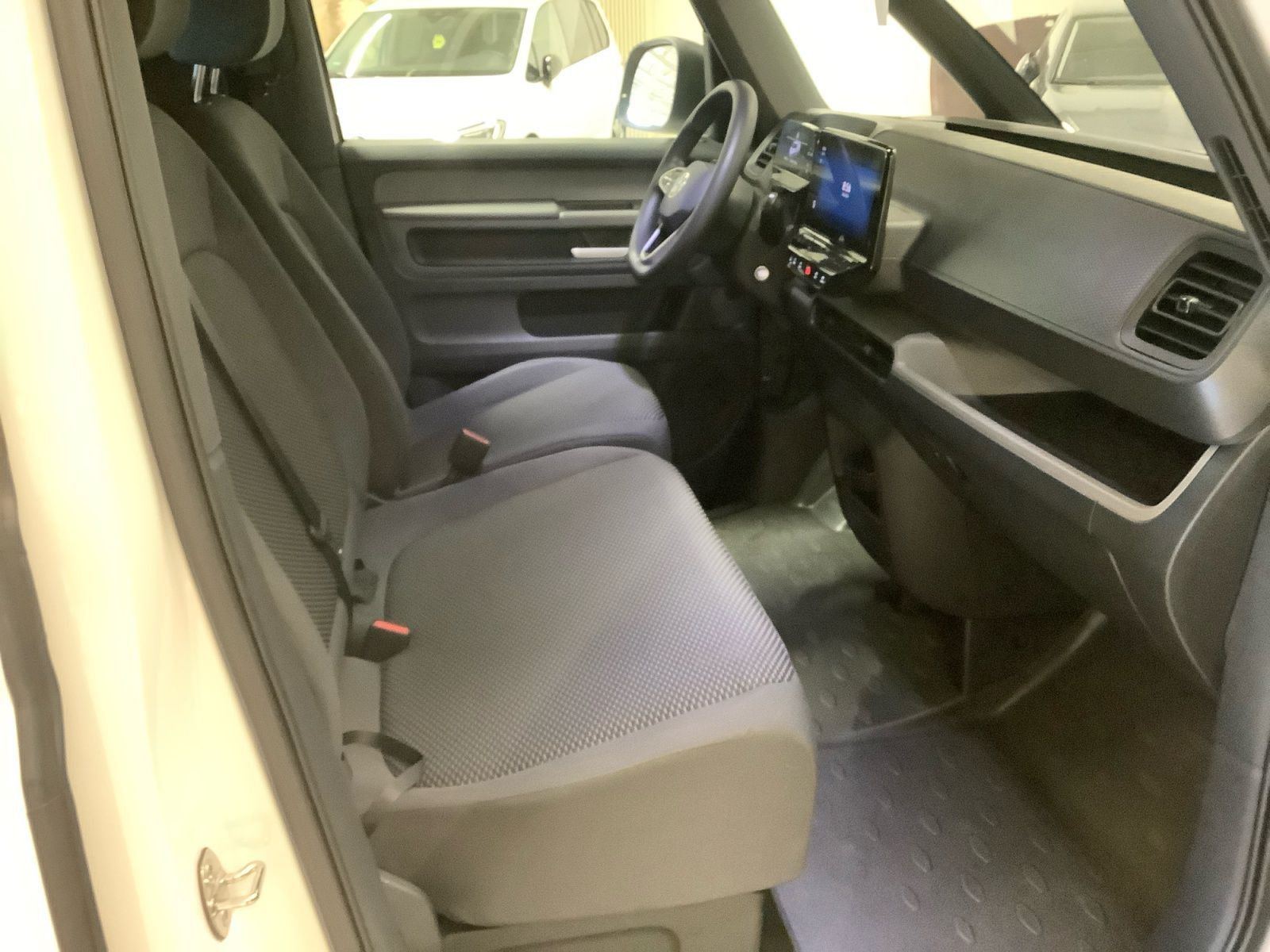 ID.Buzz Cargo 150 kW 82 KWh AZV, Navi Pro, FS h