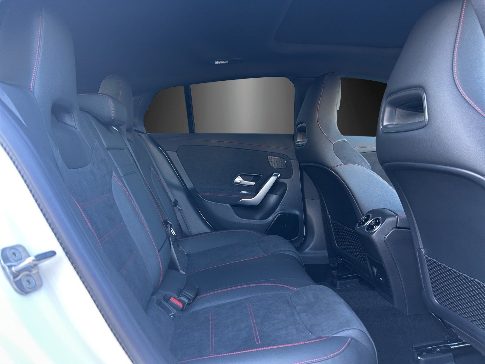 Fahrzeugabbildung Mercedes-Benz CLA 220 d SB AMG Pano MEMORY Head-Up MULTIBEAM