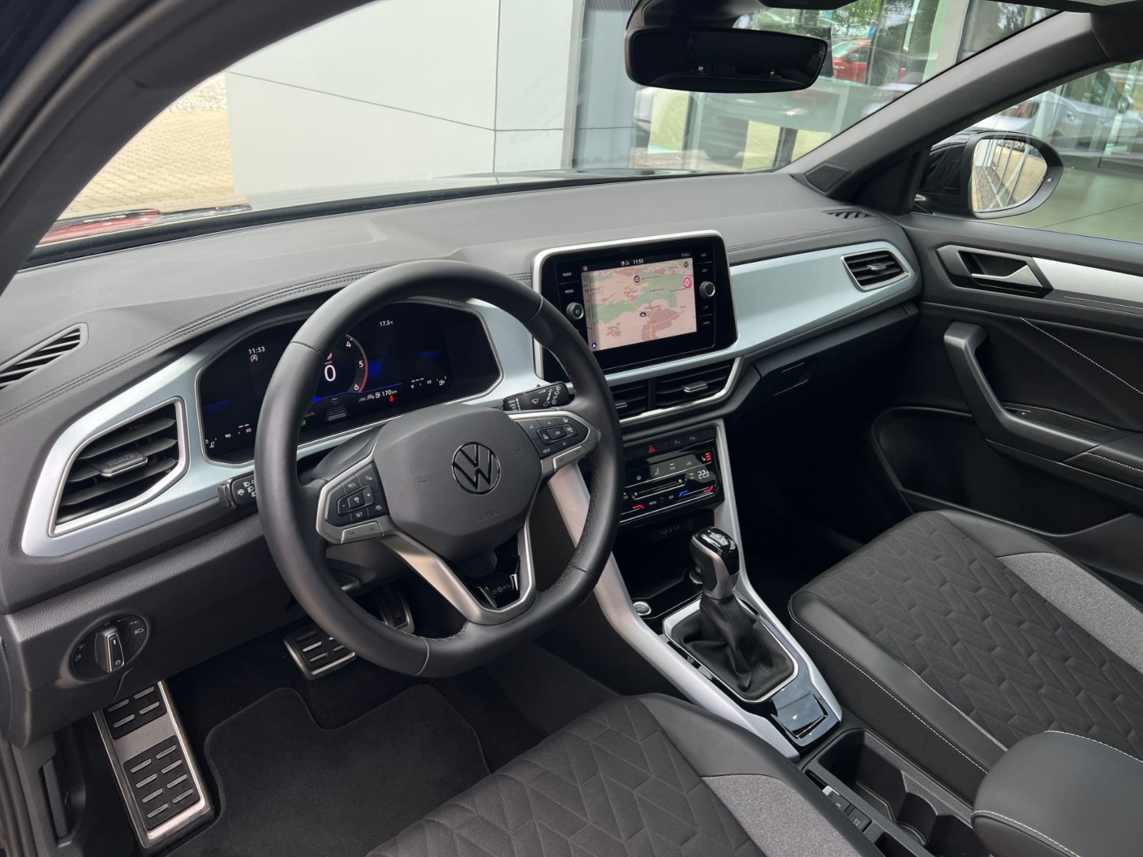 Fahrzeugabbildung Volkswagen T-Roc GOAL 2.0 TDI DSG *AHK, LED, "Plus"-Paket,