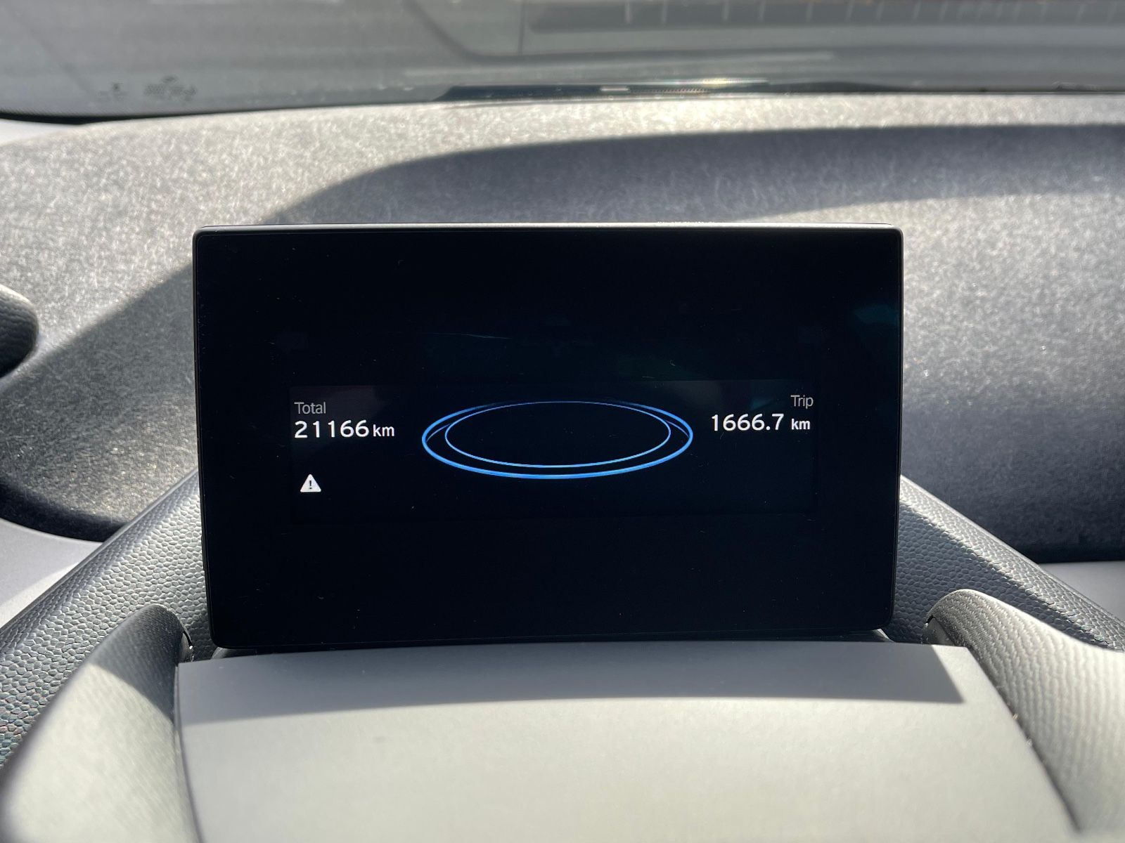 Fahrzeugabbildung BMW i3s KAMERA*SHZ*Business-Paket*20ZOLL*LED