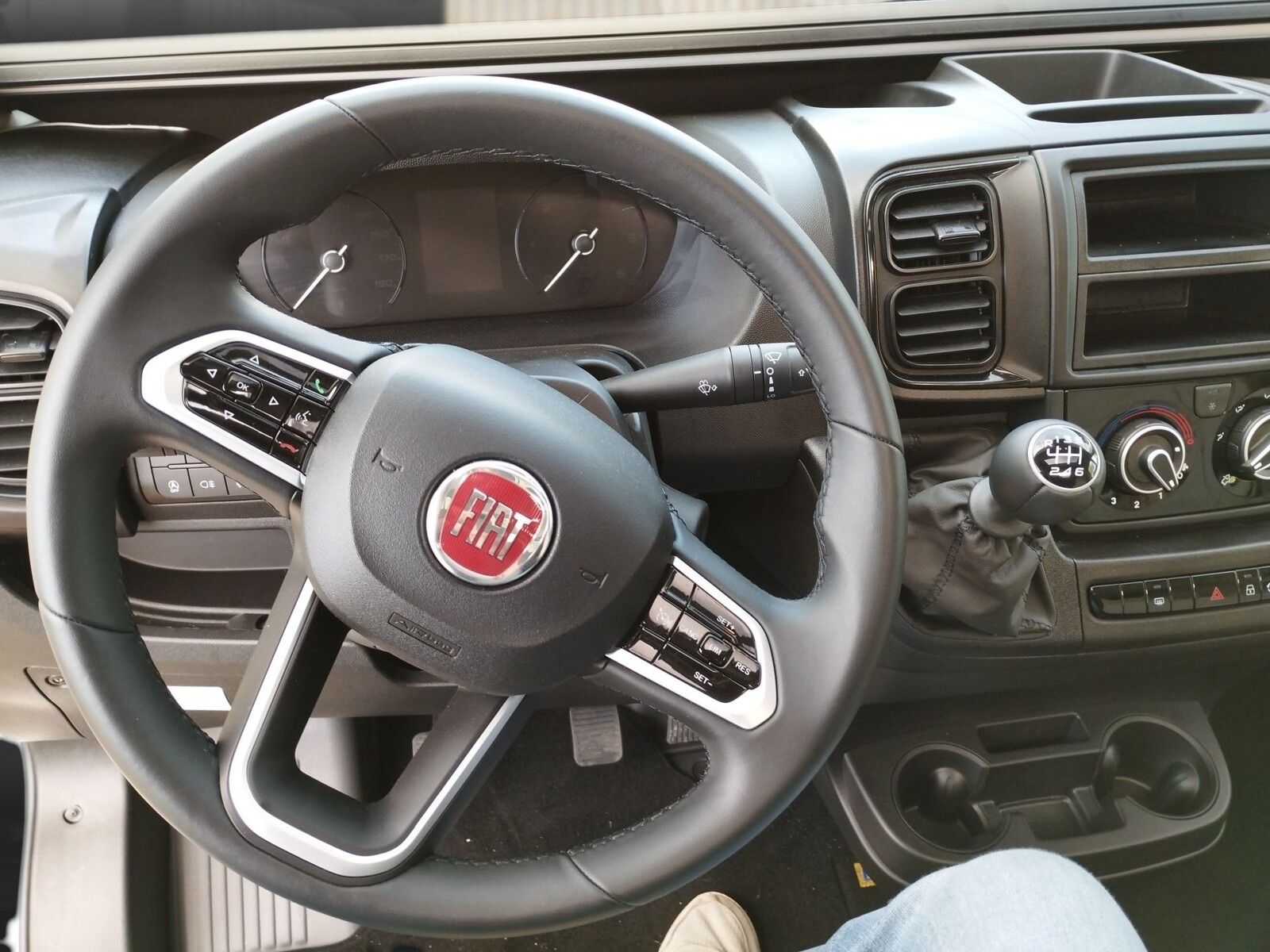 Fahrzeugabbildung Karmann Dexter DE 625