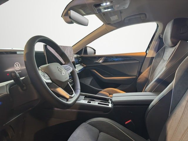 Fahrzeugabbildung Volkswagen Passat Variant Elegance 2.0 TDI 110 kW *AHK*