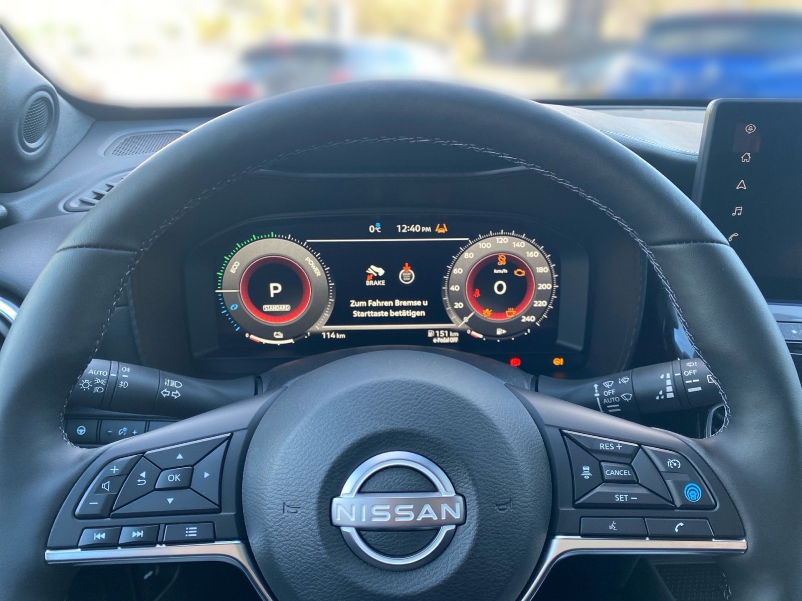 Fahrzeugabbildung Nissan JUKE 1.6 HYBRID 143 PS AT Tekna *BOSE*360'Kamera