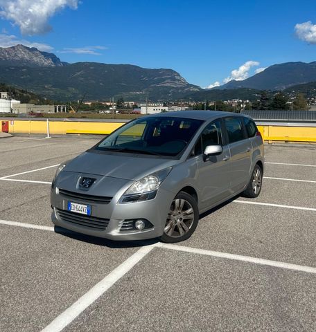 Peugeot 5008 1.6 HDi Neopatentati 2011 7 Posti