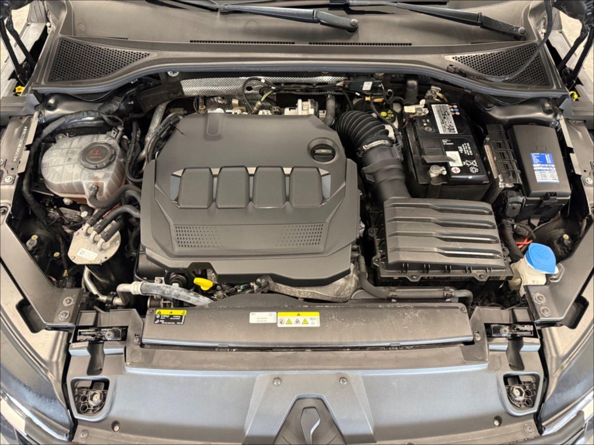 Volkswagen Arteon 2.0 TDI R-Line 4M ACC Pano AHK Kamera HUD