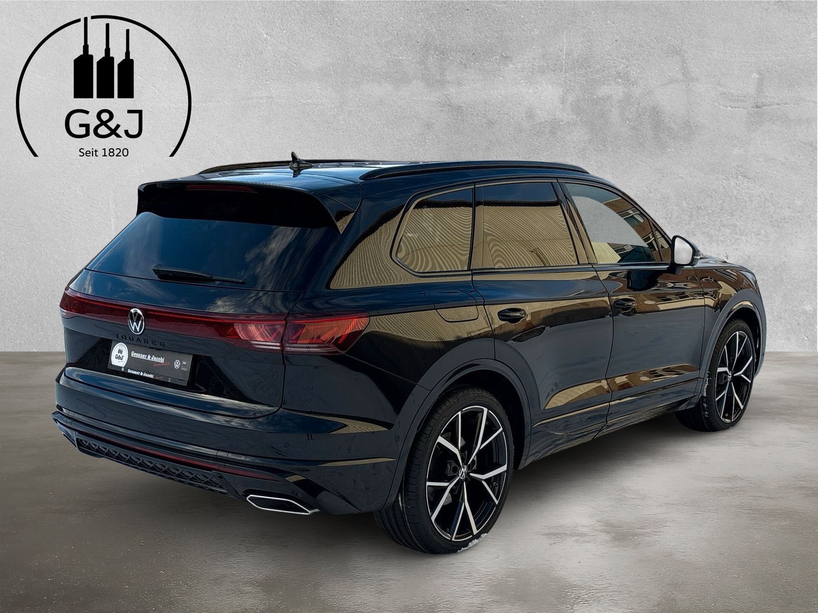 Fahrzeugabbildung Volkswagen Touareg R-Line 4Mot. FinalEditon Pano HuD AHK