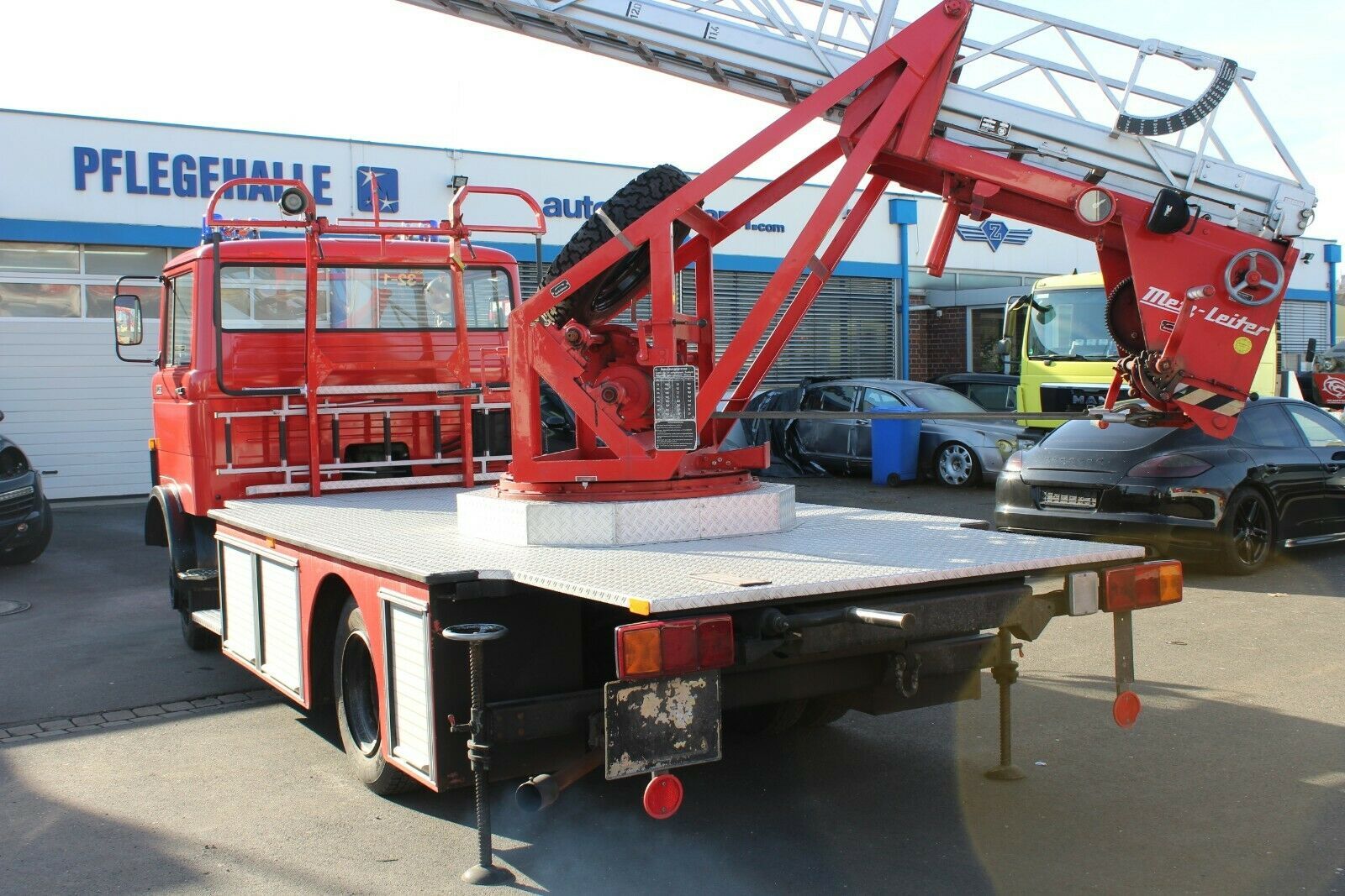 Fahrzeugabbildung Mercedes-Benz LP709 DL18 DREHLEITER