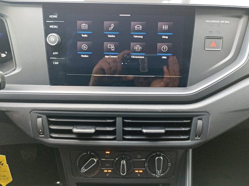 Fahrzeugabbildung Volkswagen Polo 1.0 TSI Life