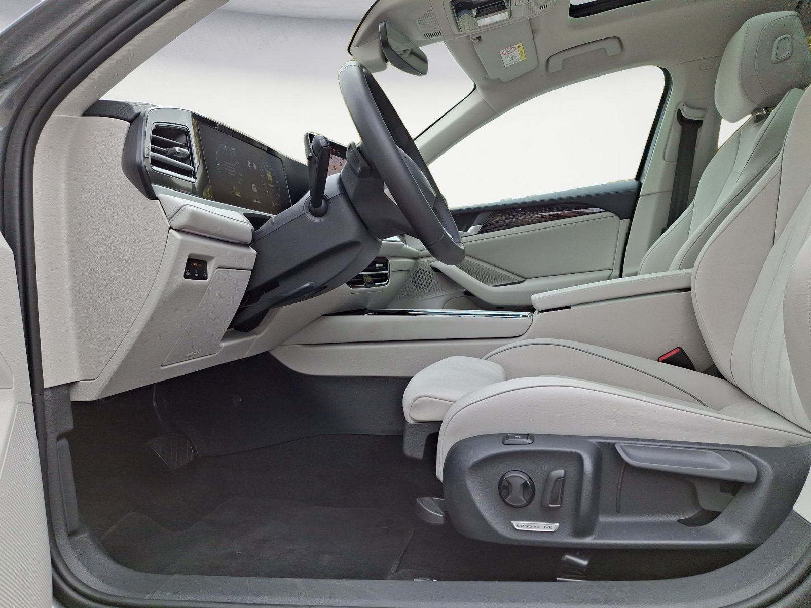 Volkswagen Passat Variant - Bild 7