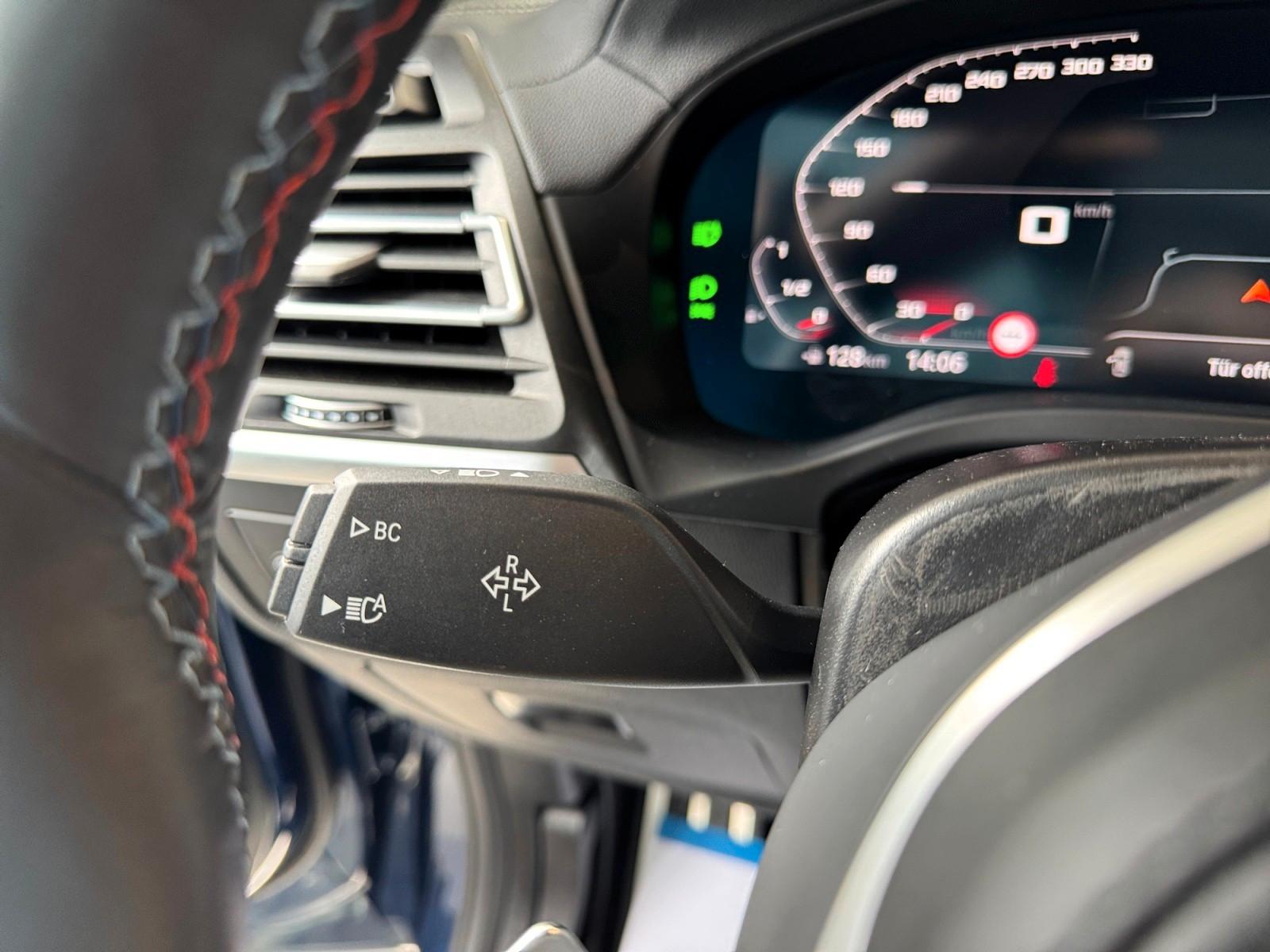 BMW X3 M40i / HUD / Pano / 360° / Live CP / LED