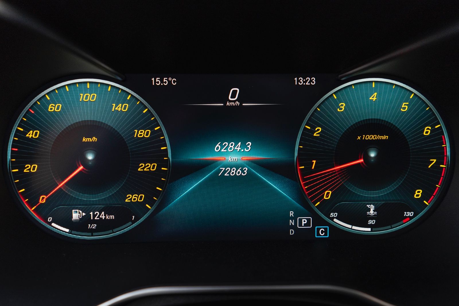 Fahrzeugabbildung Mercedes-Benz GLC 300 4Matic 360° LED TOTW PANO