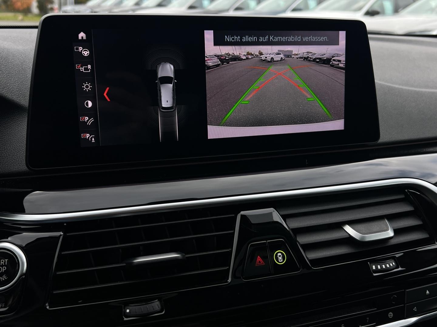 BMW 530 d xDrive Sport Line Touring/ACC/SitzHz