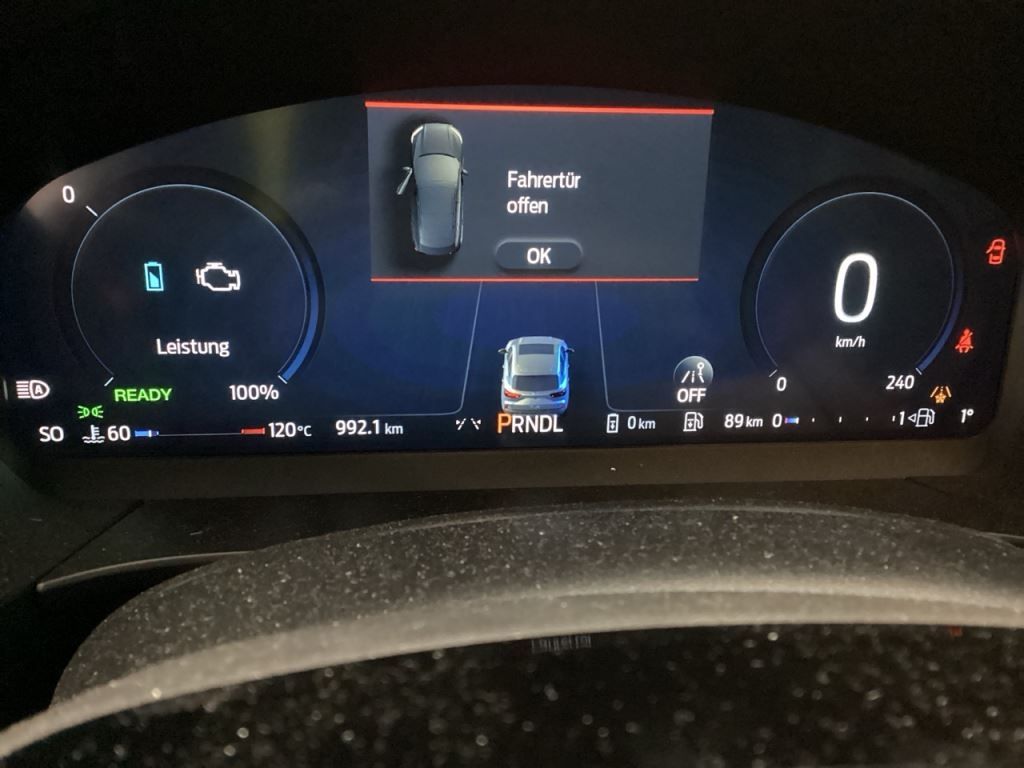 Fahrzeugabbildung Ford Kuga Plug-In Hybrid Active X HUD Navi Digitales