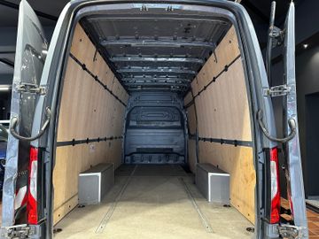 Mercedes Sprinter - 11