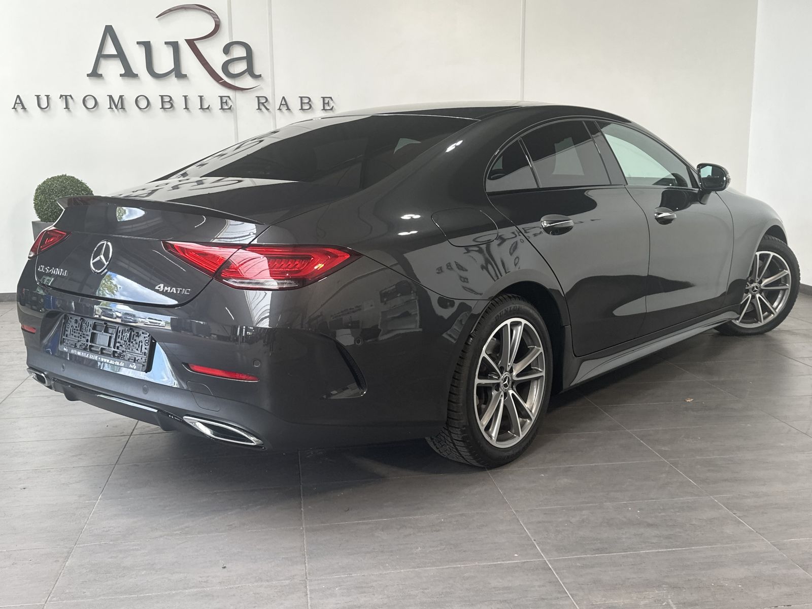 Fahrzeugabbildung Mercedes-Benz CLS 400d 4M AMG-Line NAV+LED+PANO+20ZO+BURMESTER