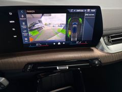 Fahrzeugabbildung BMW 218i Active Tourer Luxury Line -- AHK/ ACC/