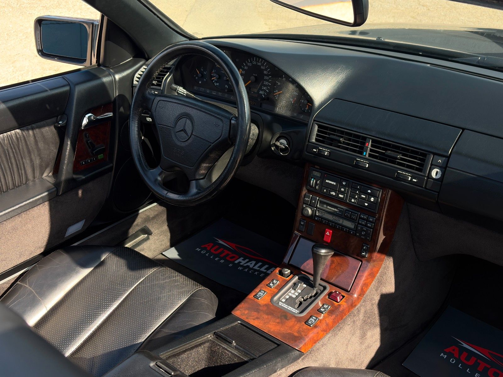 Fahrzeugabbildung Mercedes-Benz SL 320 R129 Cabrio Autom. AMG unfallfrei Note 2