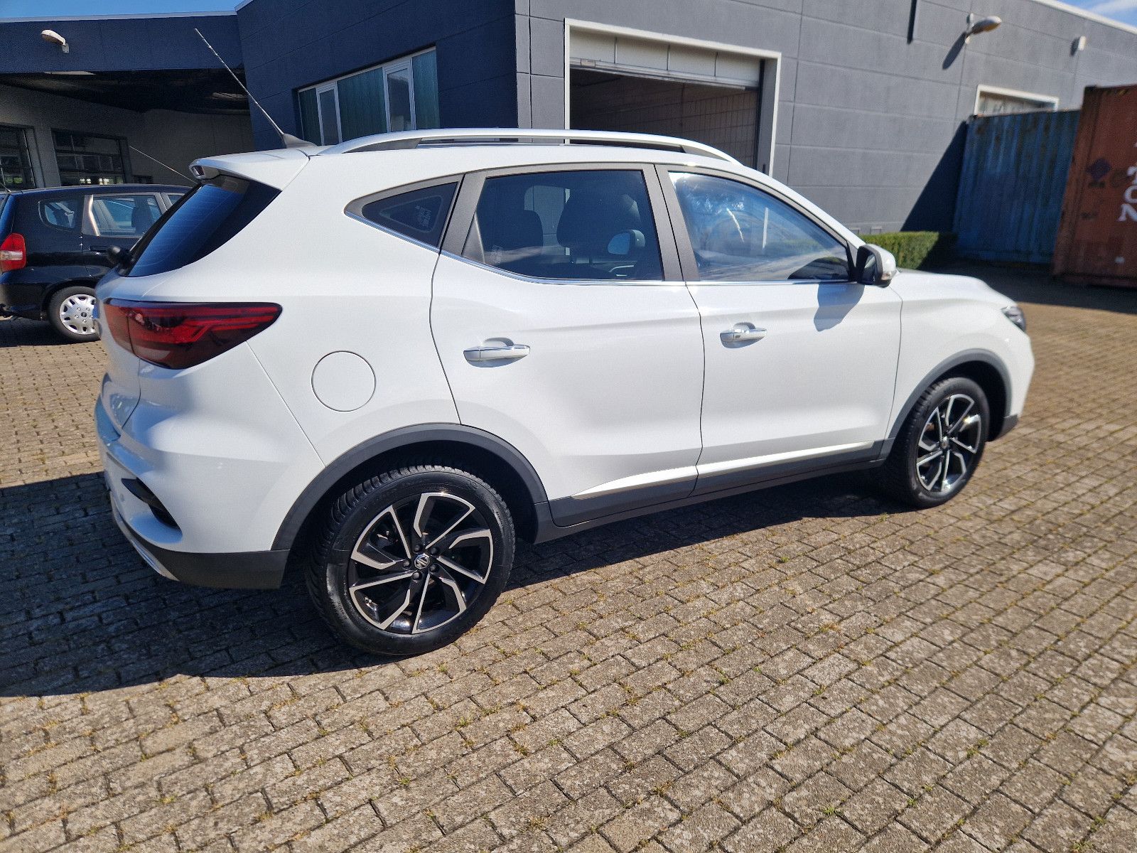 MG ZS