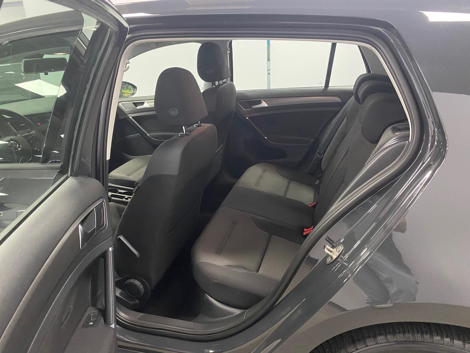 Fahrzeugabbildung Volkswagen Golf VII Comfortline+ALLWETTER+2-ZKLIMA+PDC+HEIZ