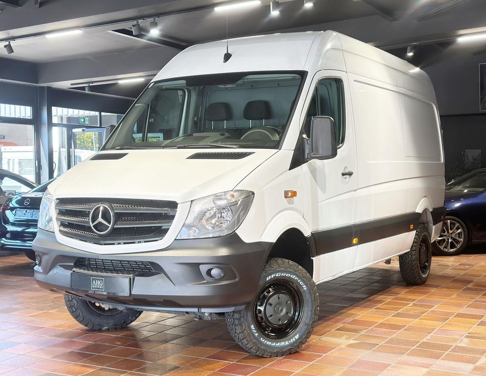 Image of Mercedes-Benz Sprinter