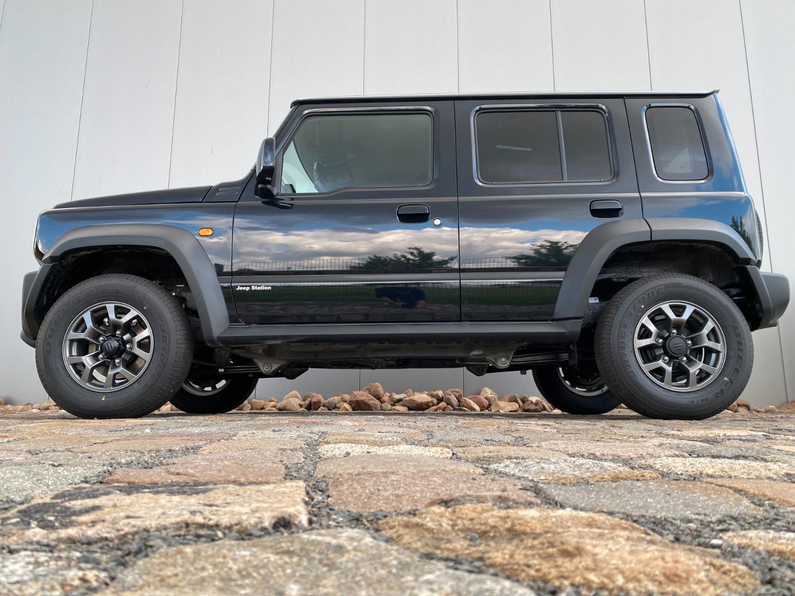 Suzuki JIMNY AUTM. GLX PKW 5 TÜRER 4 SITZE 4x4 ALLGRIP