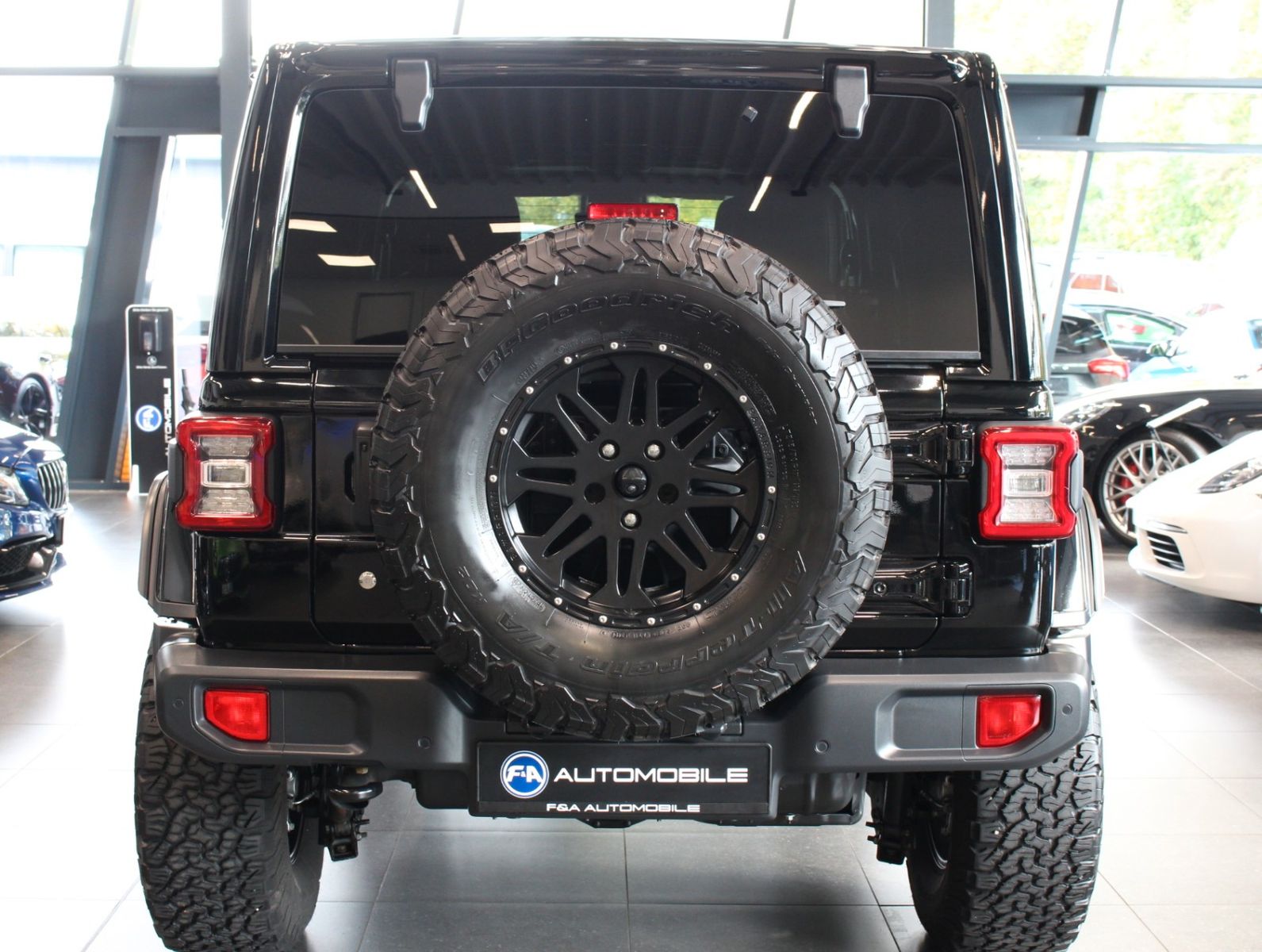 Fahrzeugabbildung Jeep Wrangler Unlimited Trail Rated 4x4+Leder+Alpine