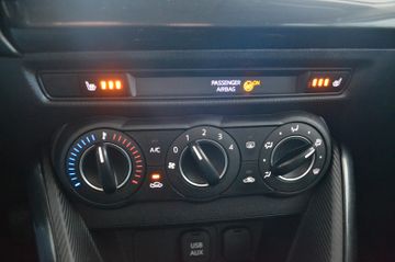 Mazda 2 Lim. Center-Line Klima Tempomat Sitzheizung