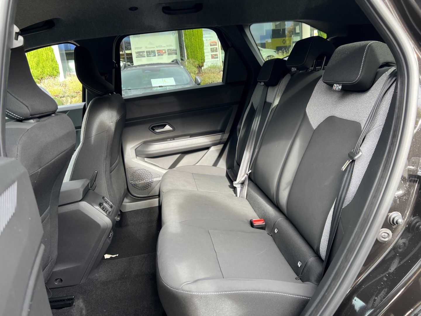 Fahrzeugabbildung Dacia Bigster LPG ECO-G 140 Journey Navi Digitales Coc