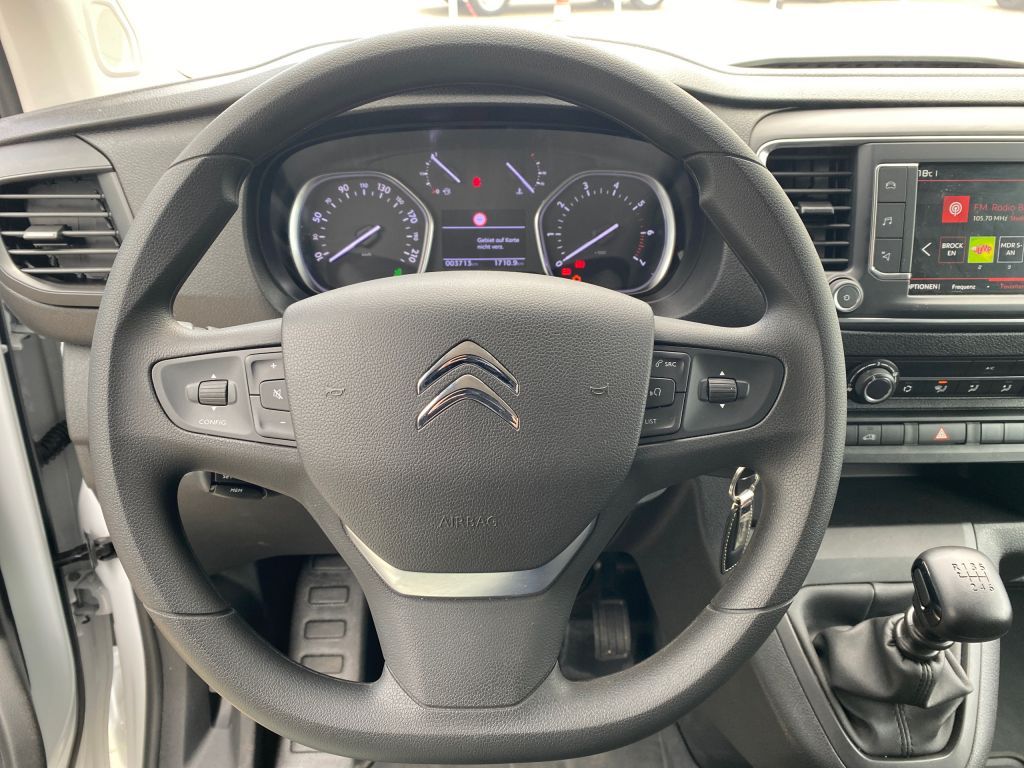 Fahrzeugabbildung Citroën Jumpy 1.5 BlueHDi 120 M *3 Sitze*Navi*Kamera*