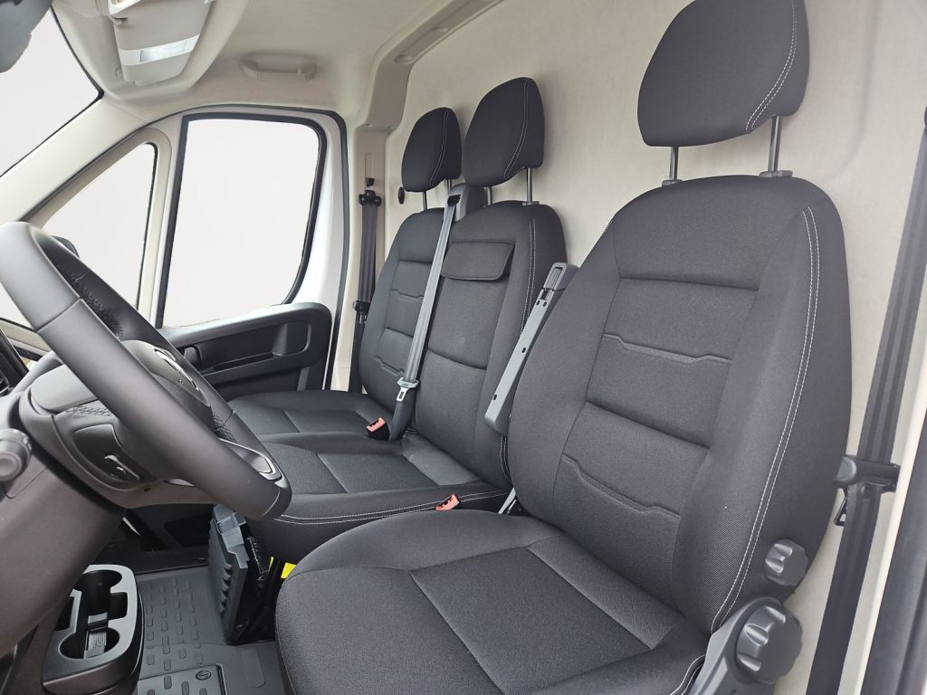 Fahrzeugabbildung Opel Movano Cargo 2.2 BlueHDi 140 L3H2 VA verstärkt