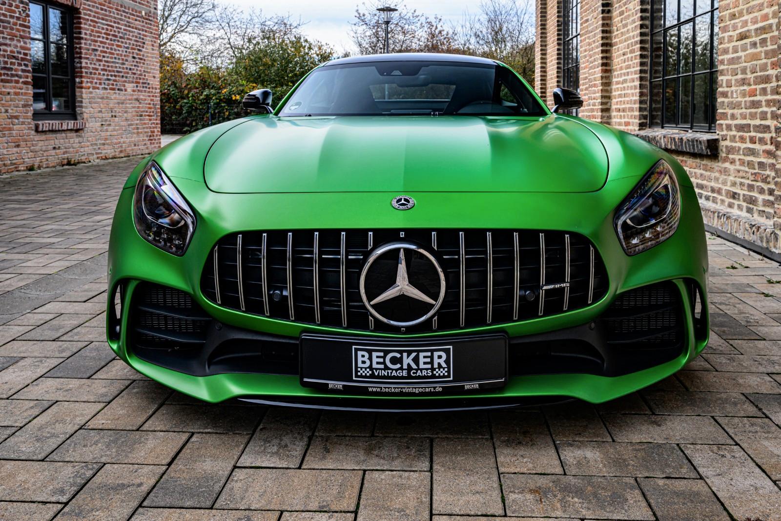 Mercedes-Benz AMG GT R