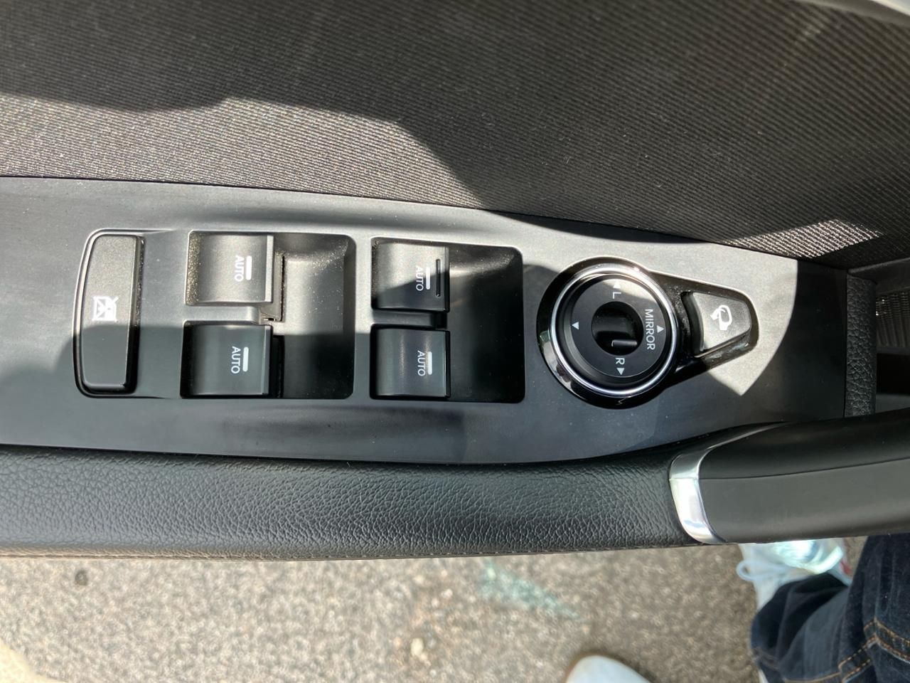 Fahrzeugabbildung Hyundai i40 TREND SHZ*LHZ*NAVI*USB*