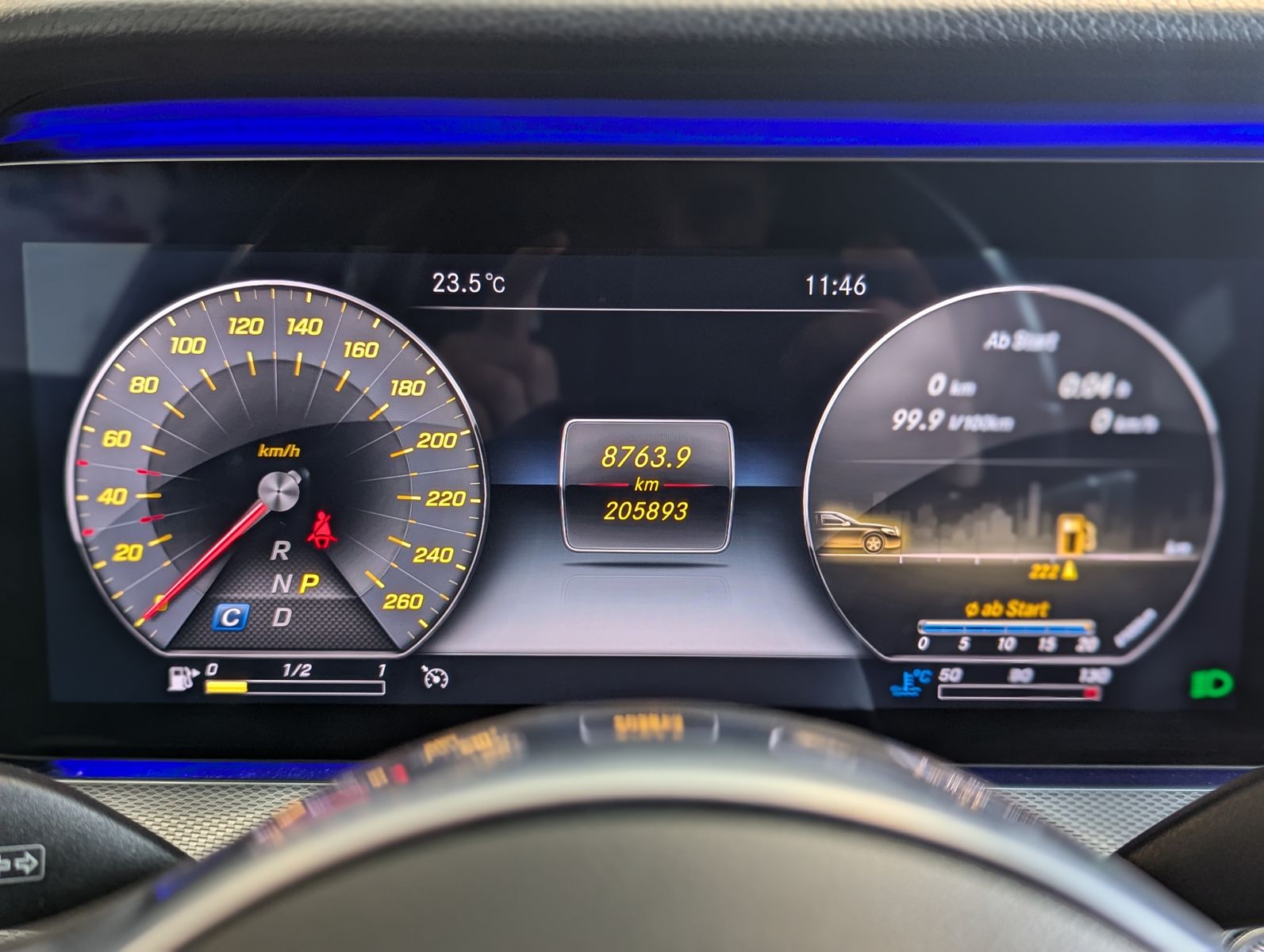 MERCEDES-BENZ E 220 d AMG StHz. Multibeam 360° Memory AHK 19" - Image 33