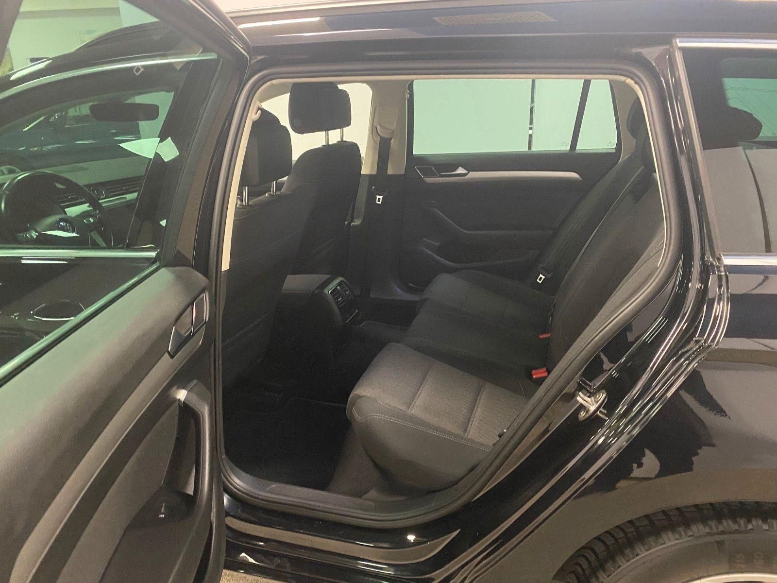 Fahrzeugabbildung Volkswagen Passat Variant 1.5 TSI OPF DSG Comfortline+NAVI+